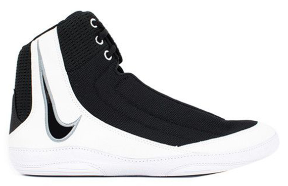 Nike Inflict 4 - BLACK/WHITE-WOLF GREY (HM9674-001)