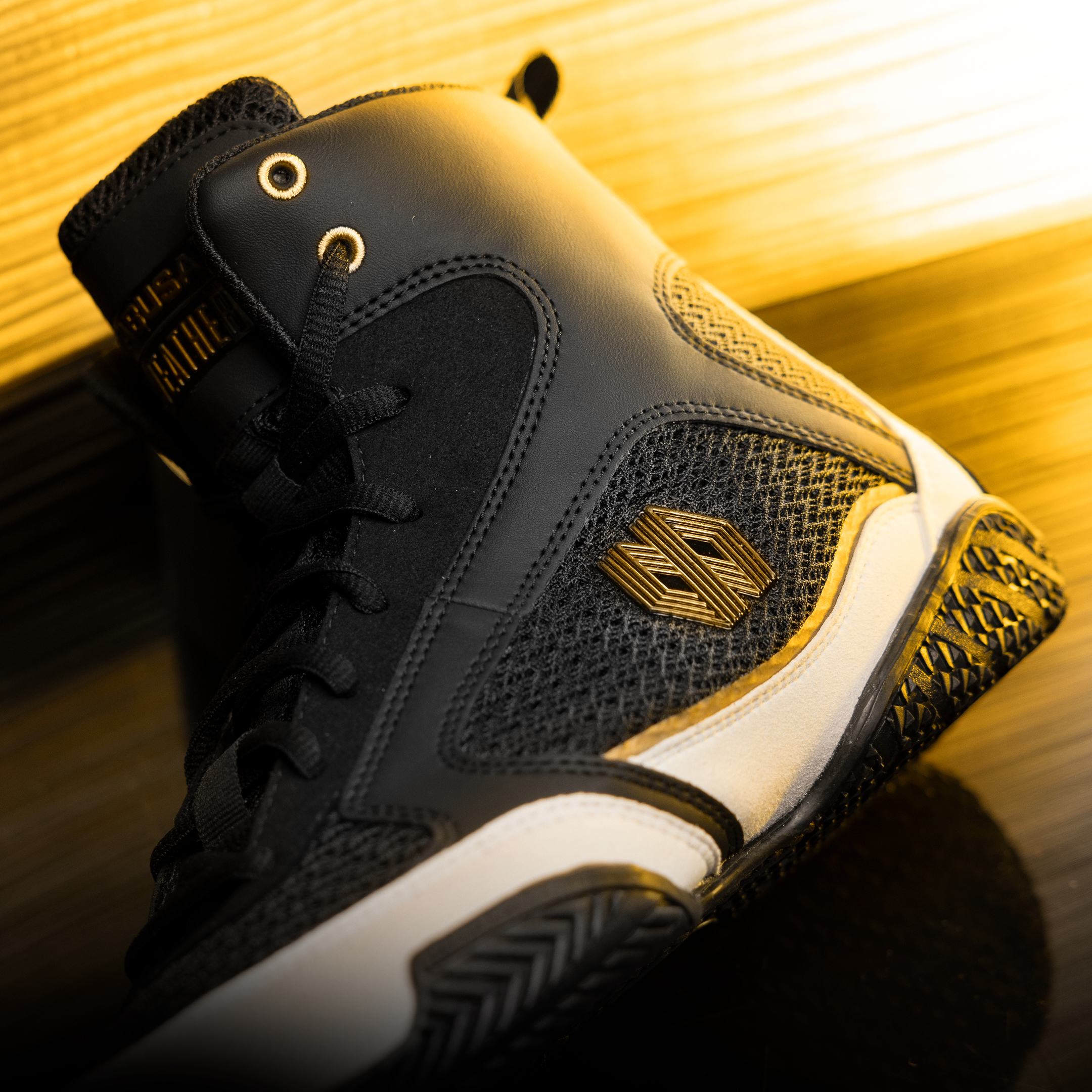 Hayabusa - Mayweather Champ Boxing Shoes Black-Gold - MWCHBS-BKGD Hayabusa - Mayweather Champ Boxing Shoes Black-Gold - MWCHBS-BKGD