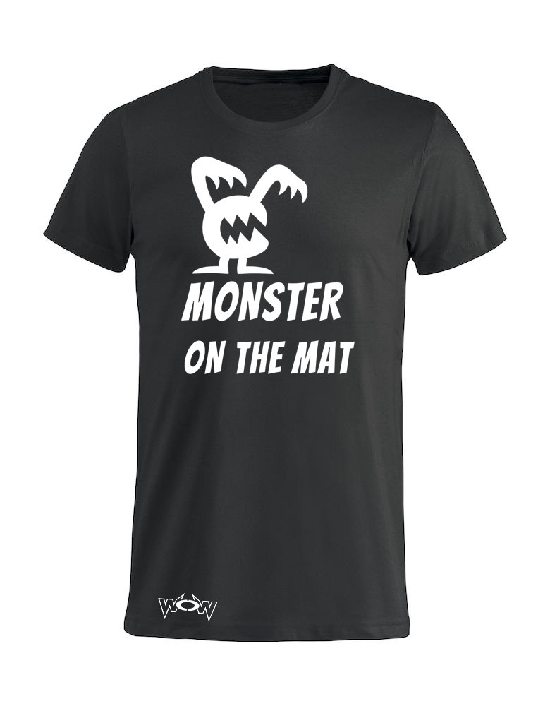 Monster-on-the-mat2 Monster T-Shirt kinder