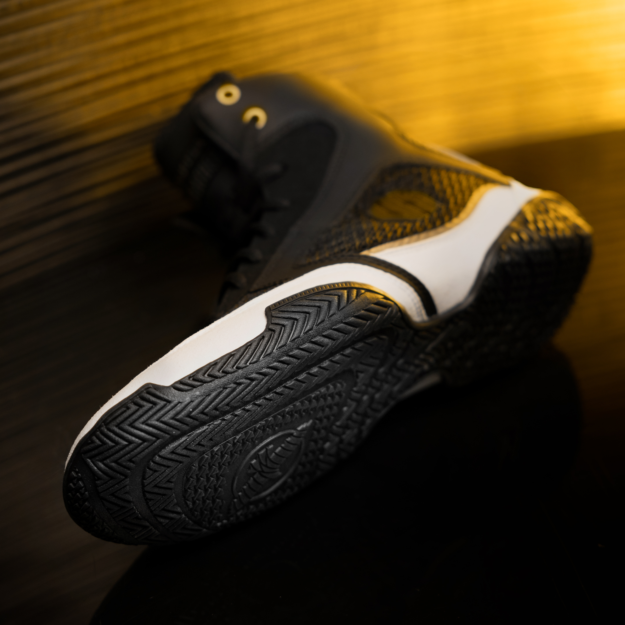 Hayabusa - Mayweather Champ Boxing Shoes Black-Gold - MWCHBS-BKGD Hayabusa - Mayweather Champ Boxing Shoes Black-Gold - MWCHBS-BKGD