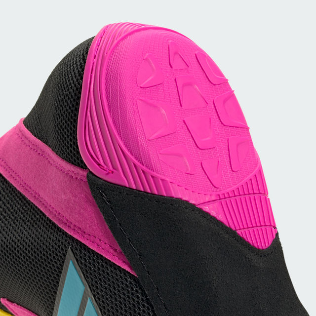 Adizero PINK - core black/signal cyan/shock pink (JQ4990) Adizero PINK - core black/signal cyan/shock pink (JQ4990)