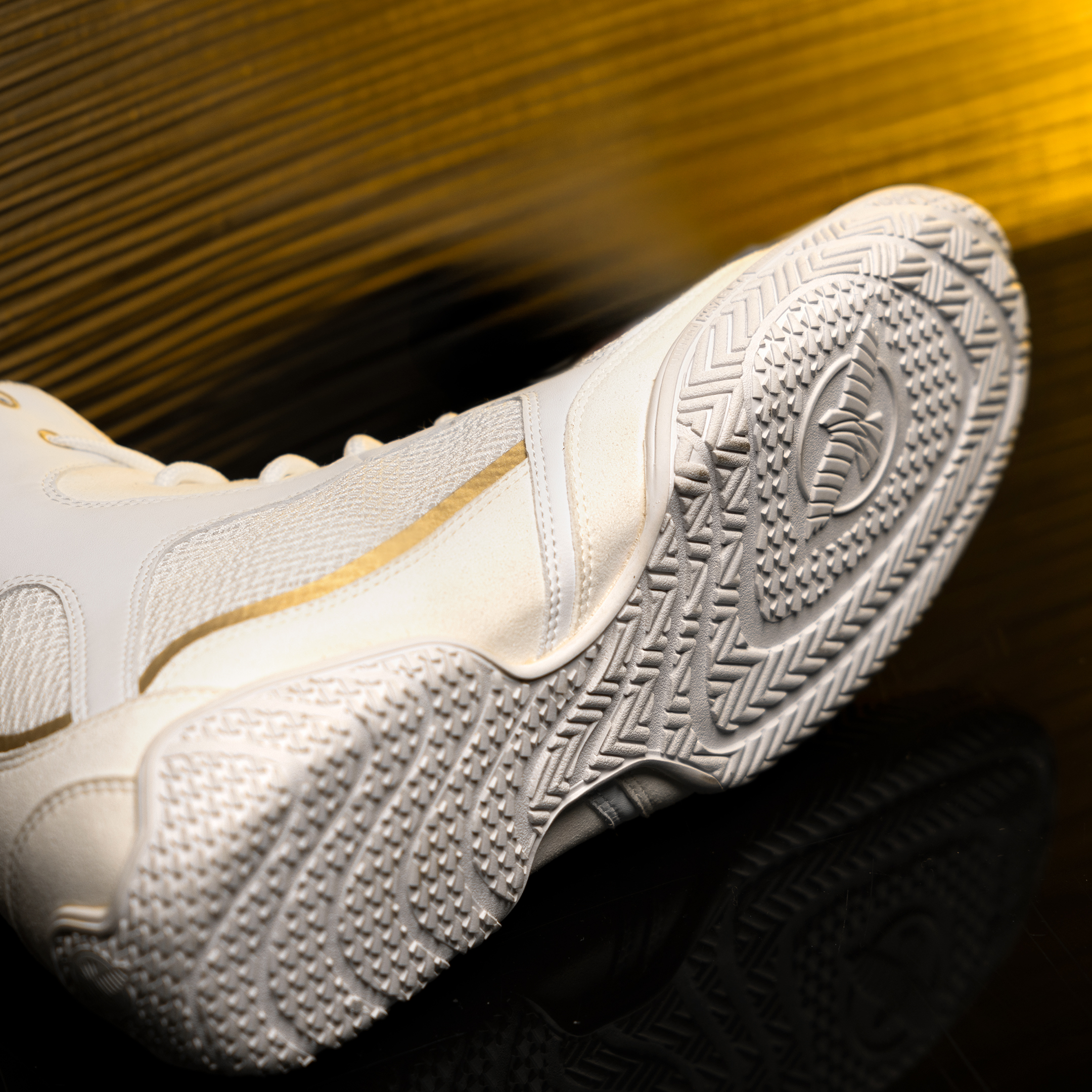 Hayabusa - Mayweather Champ Boxing Shoes White-Gold - MWCHBS-WHGD-x