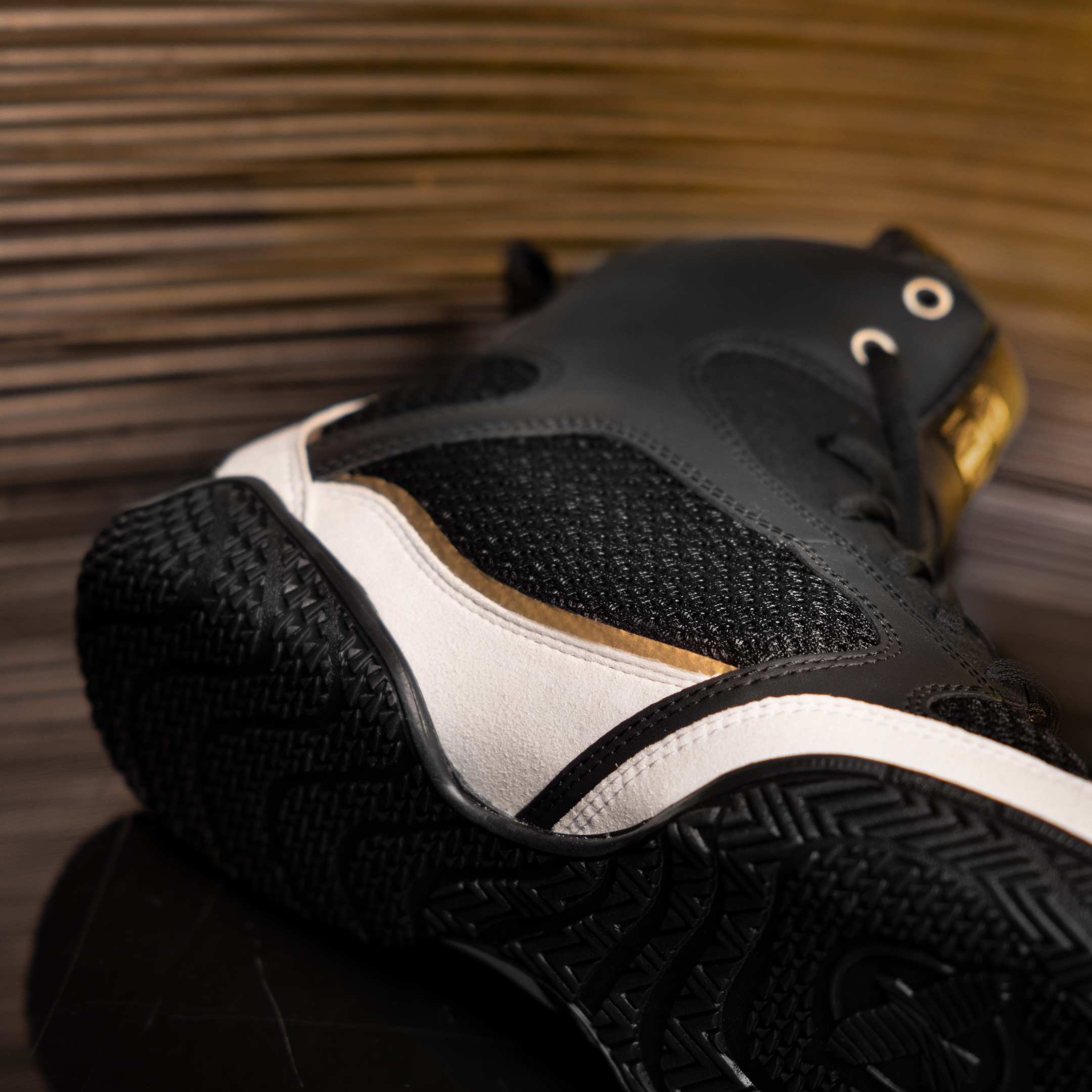 Hayabusa - Mayweather Champ Boxing Shoes Black-Gold - MWCHBS-BKGD Hayabusa - Mayweather Champ Boxing Shoes Black-Gold - MWCHBS-BKGD